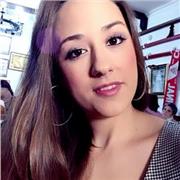 No soy profesora, pero las matemáticas siempre me han gustado bastante y siempre e tenido buenas notas en esa materia y e ayudado a compañeros a mi propia hermana con esa materia